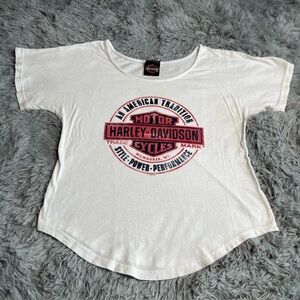 Harley Davidson Tshirt Womens Small White Red Short Sleeve Motorcycle Wisconsin